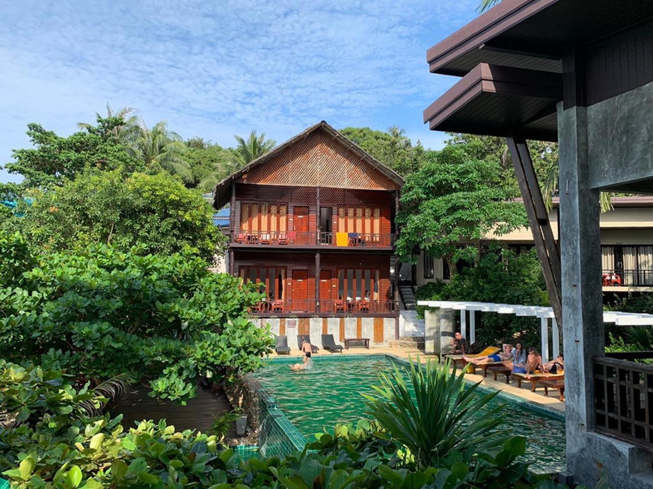 West Coast Beach Resort 코팡안 외부 사진
